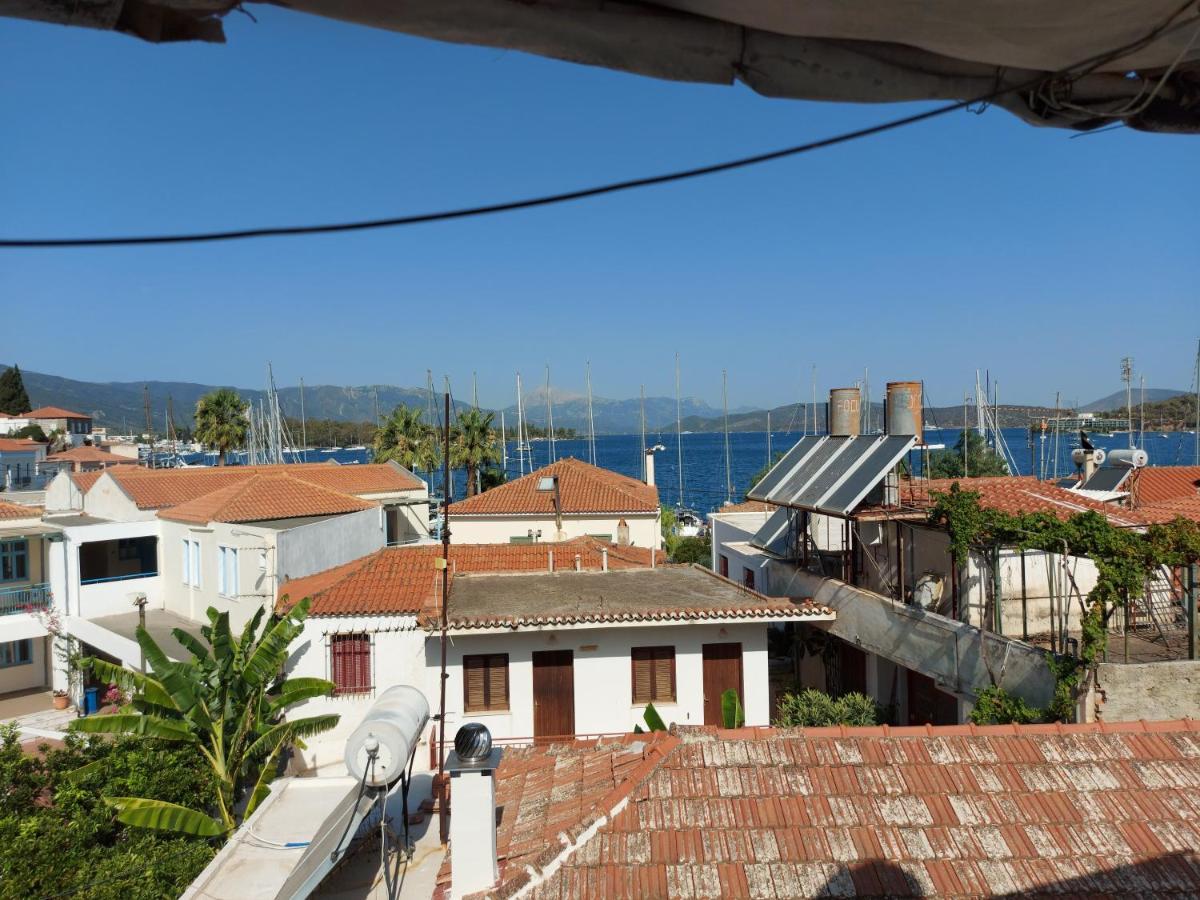 Nikos Rooms And Studios Poros Town Exterior photo